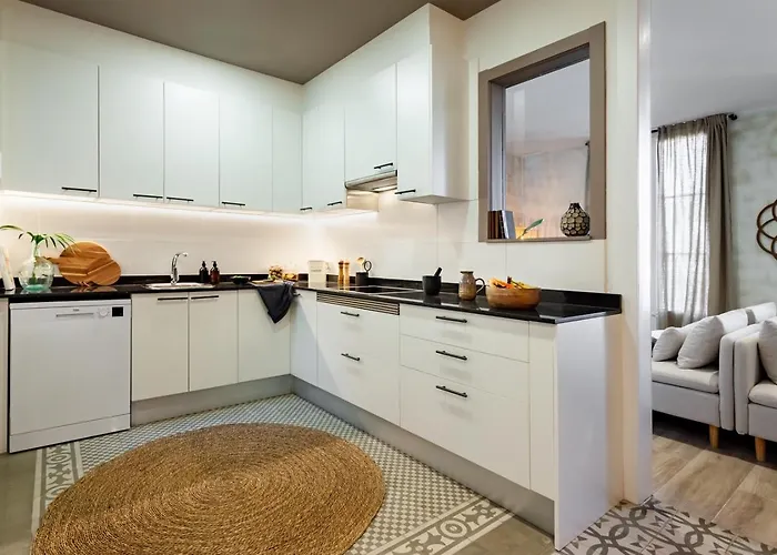 Apartment Natuna - 3 Bedrooms In Eixample Esquerra *